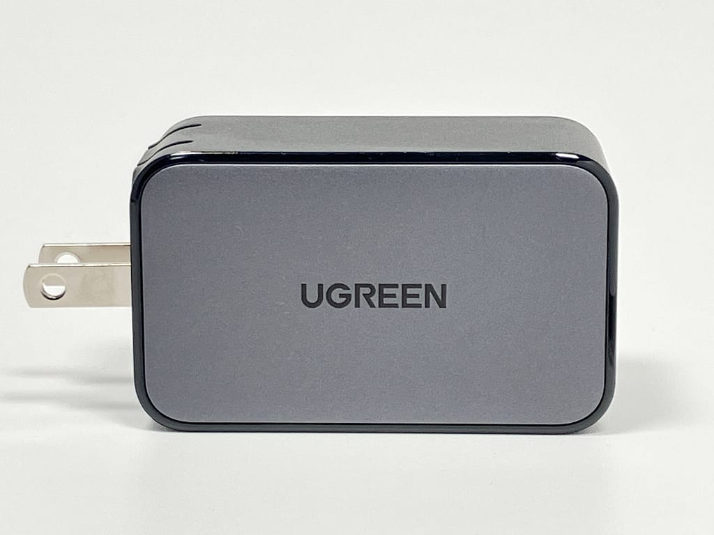 UGREEN Nexode PD 65W GaN の側面写真