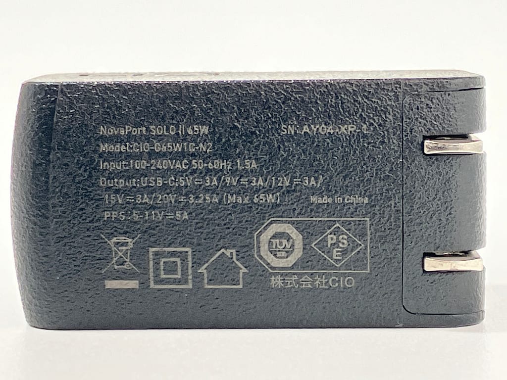 CIO NovaPort SOLOⅡ 65W1C の刻印と仕様ラベル